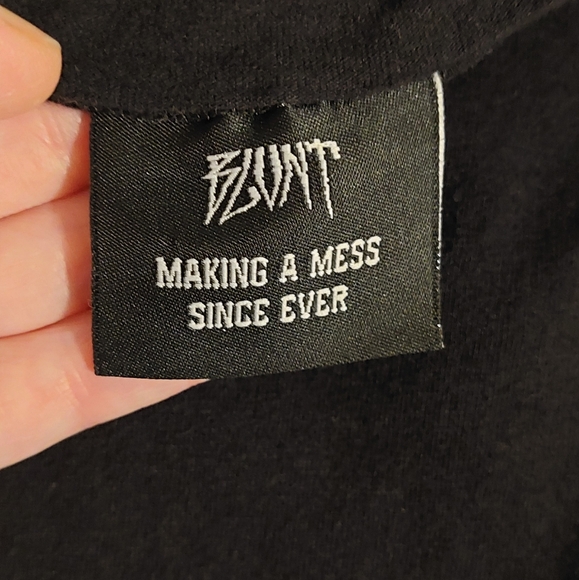 BLUNT Making A Mess Since Ever Black Short Sleeved Graphic T-shirt EUC Size M - Picture 9 of 11